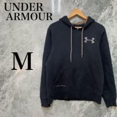 UNDER ARMOUR メンズ M ブラック パーカー 美品 スポーツ