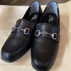 CARINAWALK ブラックローファー 24㎝ EEE 美品のサムネイル