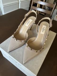 VALENTINO ロックスタッズ パンプス 36 ヌードベージュ 箱付き - メルカリ