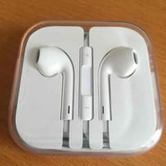 新品！未使用！iPhone イヤフォンのサムネイル