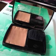 CHANEL フェイスパウダーのサムネイル