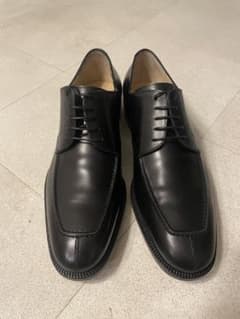 か*め様 ★お値下げ★Salvatore Ferragamo ブラックシューズのサムネイル
