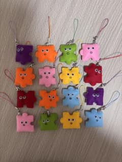 フェルトハンドメイドパズル型お守りのサムネイル