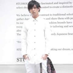 セール中。様専用 たけぞー着 REBTRAIT ロングシャツのサムネイル