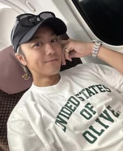 Divided States of Olive Takahiro着Tシャツ 新品のサムネイル