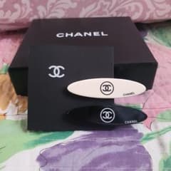 CHANEL★ヘアピン★レア美品⭐︎最終値下げ 最終値下げ！新品CHANEL ヘアピン 2個セット 長さ7cm 白黒 - メルカリ