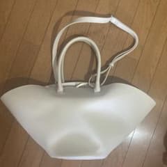 合皮風　ベージュバッグのサムネイル