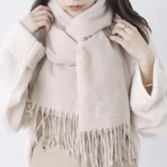 Chico 刺繍入り無地ストール　ベージュのサムネイル