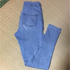 ハイウエストパンツのサムネイル