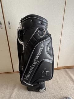 AG097 マンシングウェア ゴルフバッグ キャディバッグ 黒 ペンギン