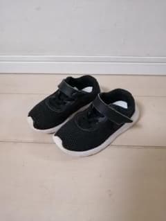 NIKE ナイキ タンジュン　17cm　黒　中古のサムネイル