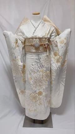 白い花柄 振袖 振袖7点セット 振袖フルセット 成人式 正絹 - メルカリ