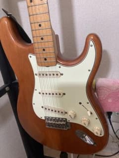 ストラトタイプ※ジャンク扱い　写真再アップしました。 ストラトタイプ※ジャンク扱い 写真再アップしました。 - メルカリ