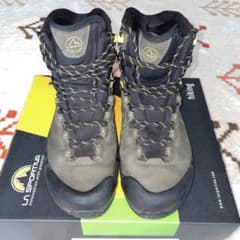 LA SPORTIVA TX5 GXT 登山靴 42のサムネイル