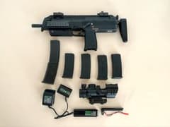 東京マルイ MP7A1 コンパクト 電動 マガジン VERY 100 スコープ付のサムネイル