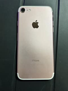 iPhone 7 Rose Gold 32 GB SIMフリーのサムネイル