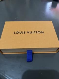 LOUIS VUITTON 箱、メッセージカード付のサムネイル
