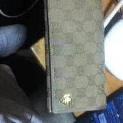 GUCCI財布のサムネイル
