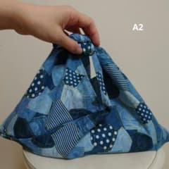 弁当袋 サブバッグ エコバッグ 中 A2 デニムパッチワーク風 ネイビーブルー系のサムネイル