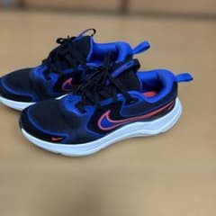 Nike スニーカー 22.５センチ 黒/青/赤のサムネイル