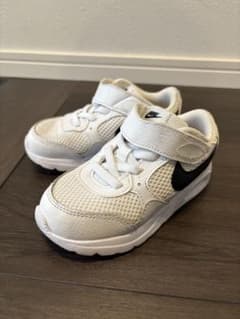 NIKE ナイキ　スニーカー 15 ホワイト/ブラックのサムネイル