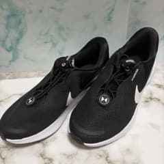 NIKE スニーカーのサムネイル