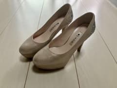 【お値下げしました！】DIANA ベージュ ハイヒール 約10cmのサムネイル