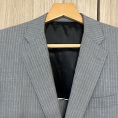 グレー ストライプ ビジネススーツのサムネイル