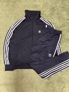 美品　adidas ジャージセットアップ　黒 3本ラインのサムネイル