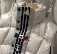 MONCLER  BOZON GILET ダウンベスト西島隆弘着用 MONCLER adidas BOZON GILET ダウンベスト西島隆弘着用 - メルカリ
