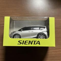 トヨタ シエンタ プルバックカー ミニカーのサムネイル