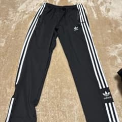 adidas ブラック ジャージパンツ 3本ラインのサムネイル