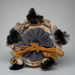 布の宿本陣✳︎ ちりめん細工・手つなぎ人形袋✳︎江戸縮緬・子供着物リメイク・古布のサムネイル