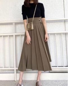 snidel  ワンピース　ドッキングプリーツワンピースのサムネイル