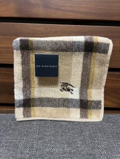 新品　BURBERRY チェック柄 タオルハンカチのサムネイル