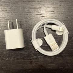 ミルク様【新品未使用】Apple 純正 Lightningケーブル 充電器のサムネイル