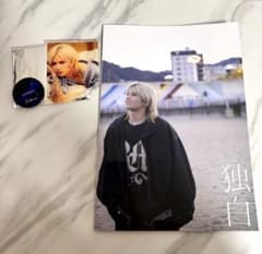 Royz 昴1st写真集「独白」（特典アクスタ2点付き） m77662400930_1.jpg?1761976028