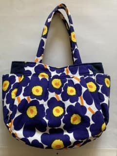 ハンドメイド　グラニーバッグ　トートバッグ　マリメッコ  好きのあなたに♡のサムネイル