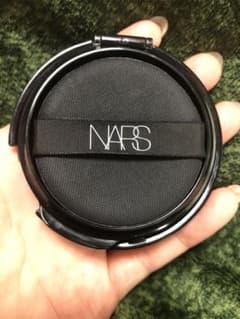NARS アクアティックグロークッション レフィルのサムネイル