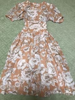 半袖ワンピースのサムネイル