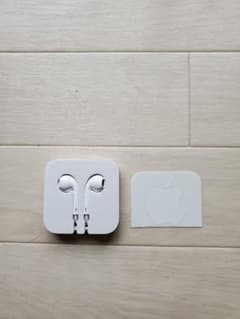 iPhone 純正 旧式イヤホン おまけ付のサムネイル