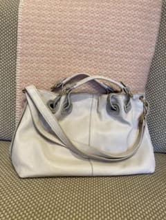 theory   イタリア牛革バッグ　美品❣️のサムネイル