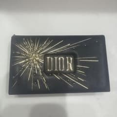 Dior スパークリングアイパレット ホリデーコレクションのサムネイル