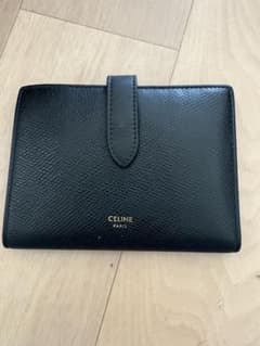超美品✨ CELINE 折り財布 ミディアムストラップ ウォレット ブラックのサムネイル