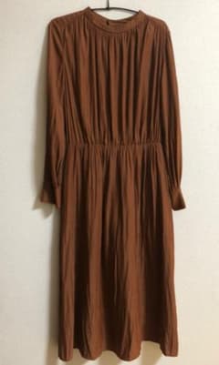 ロングワンピースのサムネイル
