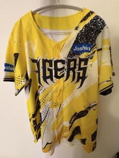 阪神タイガース2026年ウル虎ユニフォーム！背番号なしで推し選手にカスタム可能！のサムネイル
