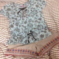 ミント色  トップスのサムネイル