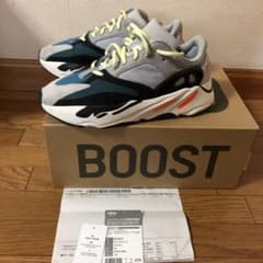 adidas yeezy boost 700 「翔馬様専用」のサムネイル