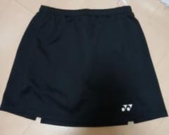 YONEX テニススカート ブラック Mサイズのサムネイル