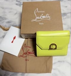 Christian Louboutin 三つ折り財布 ELISA イエロー Christian Louboutin 三つ折り財布 ELISA イエロー - メルカリ